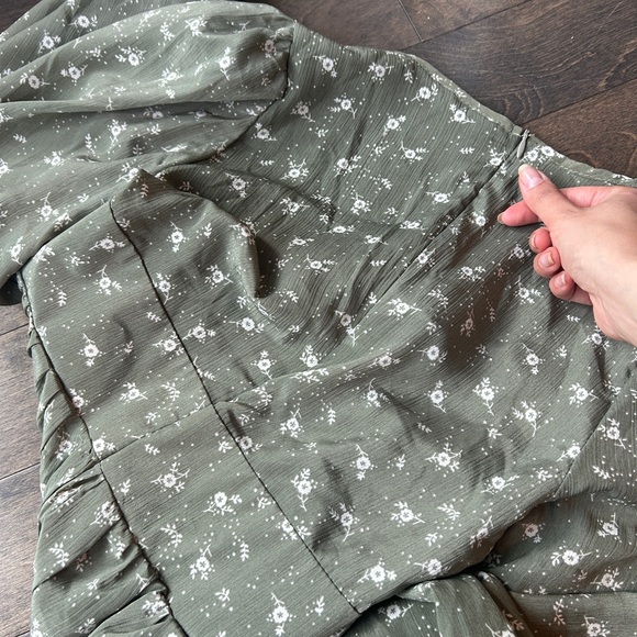 Corset Maxi Floral Dress with Long Sleeves and Square Neckline - Picture 7 of 8